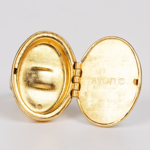 AVON VINTAGE 1970 CARVED FAUX JADE LUCITE POISON RING sz 6 - Picture 8 of 10